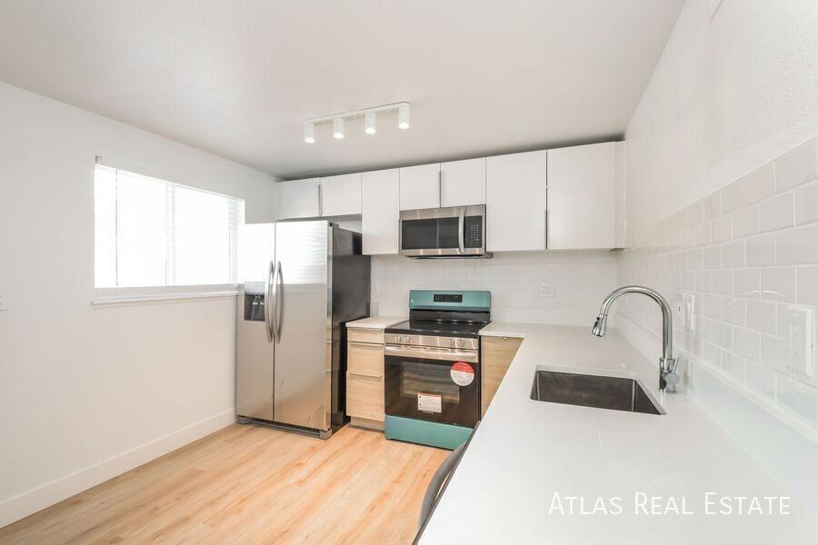2550-2560 N Ogden Street - Photo 3 of 24