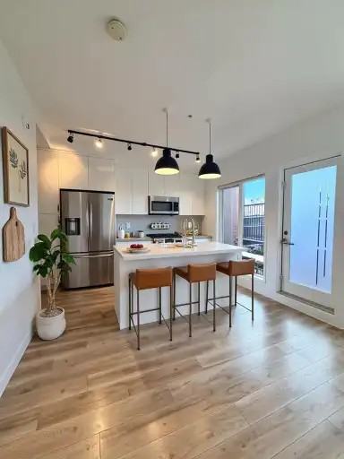 2502 16a St Sw #209 - Photo 2 of 11