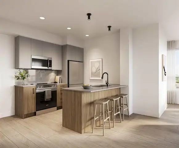 10065 133 St #316 - Photo 2 of 7