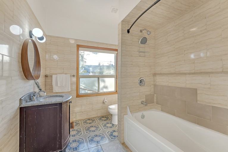 123 Lisgar St - Photo 6 of 13