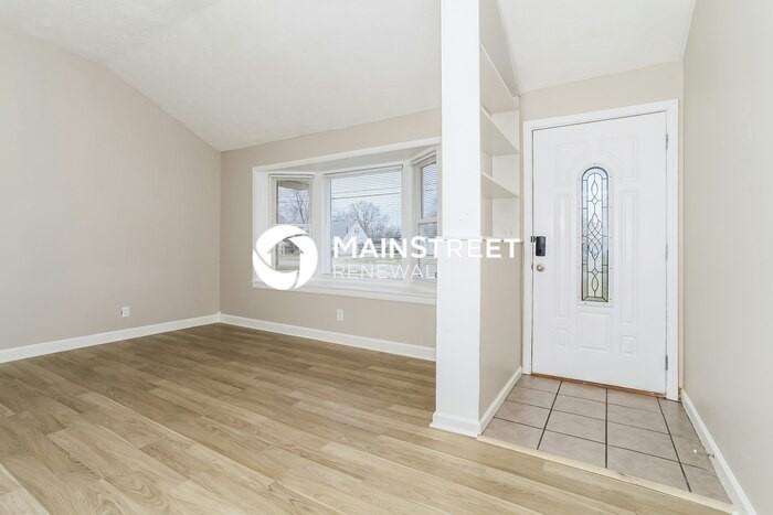 5413 Sir Barton Dr - Photo 4 of 16