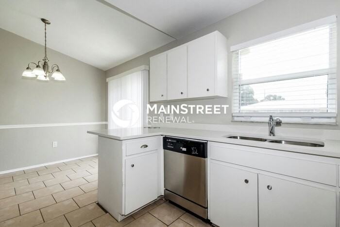 4221 Sunny Glen Dr - Photo 7 of 16