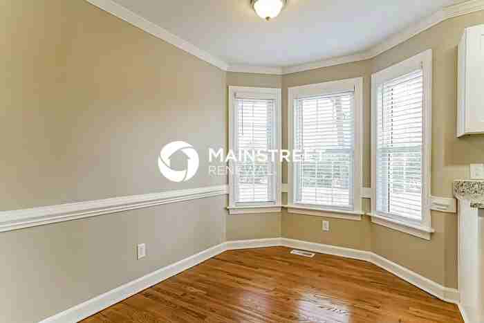 1005 Strobus Ct - Photo 7 of 17