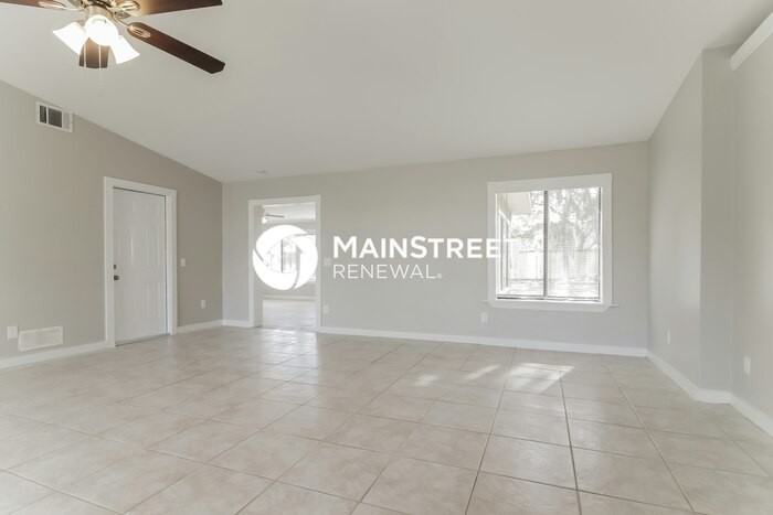 4833 Hawley Rd - Photo 2 of 16