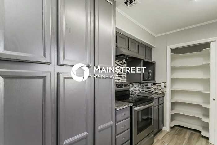 4833 Hawley Rd - Photo 4 of 16