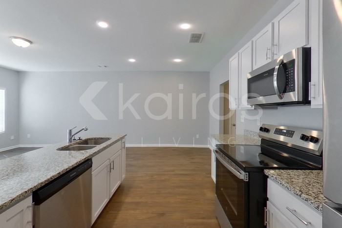 215 Long Island Dr Sw - Photo 7 of 22