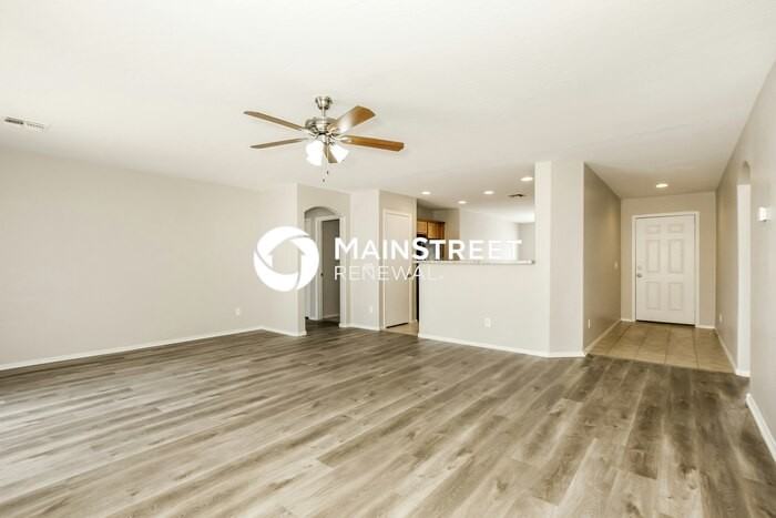 2612 E Paradise Ln - Photo 5 of 16