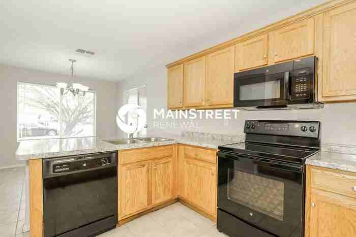 2612 E Paradise Ln - Photo 6 of 16