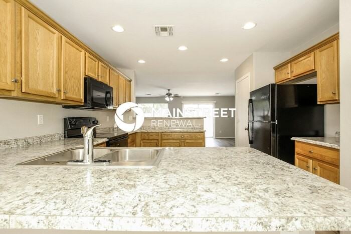 2612 E Paradise Ln - Photo 7 of 16