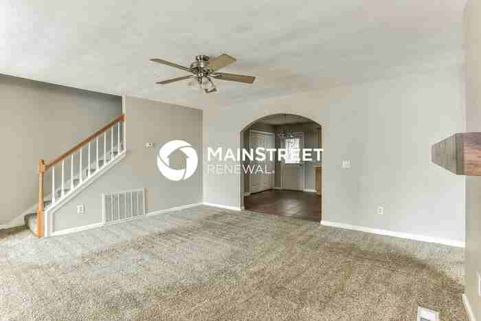 206 Wildwood Dr - Photo 5 of 19