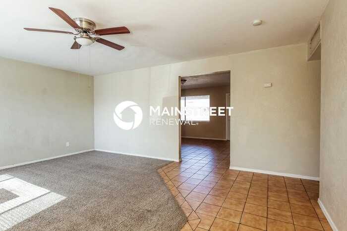 4902 W Mulberry Dr - Photo 3 of 16