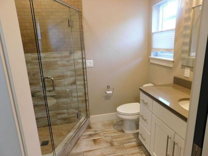 288 Oakwood Ave - Photo 6 of 28