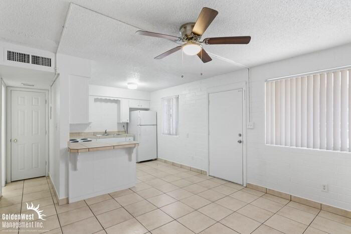 7150 N 27th Ave #05 - Photo 5 of 16