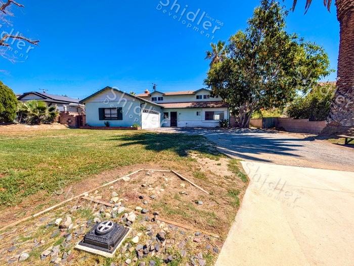 5935 Newcomb St - Photo 3 of 44