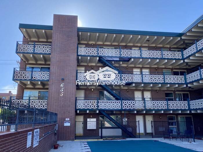 655 N Pearl St #206