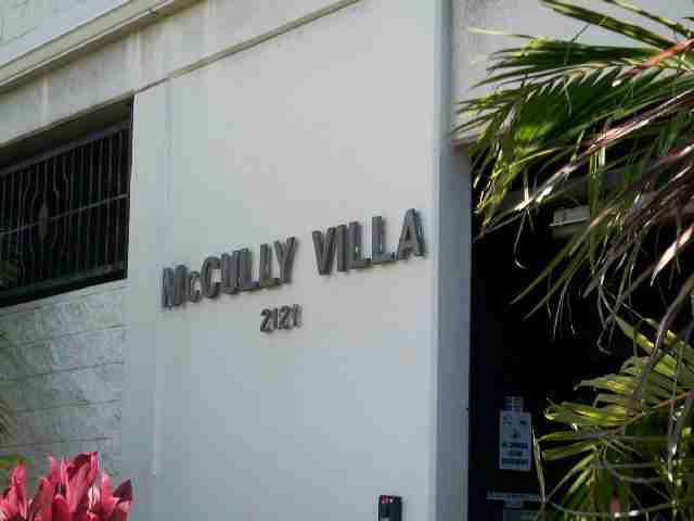 2121 Algaroba St - Photo 2 of 5