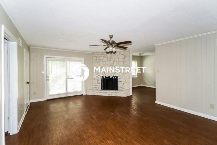 7147 Hillshire Dr - Photo 4 of 16