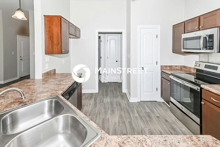 8770 Smith Ranch Dr - Photo 6 of 16