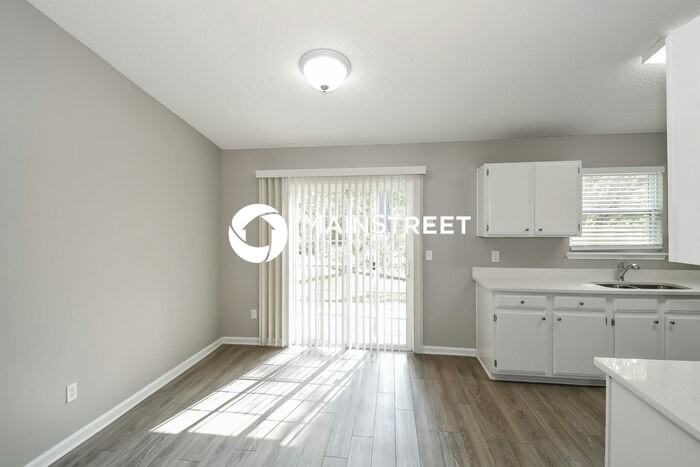 2419 Winterwood Cir E - Photo 5 of 16