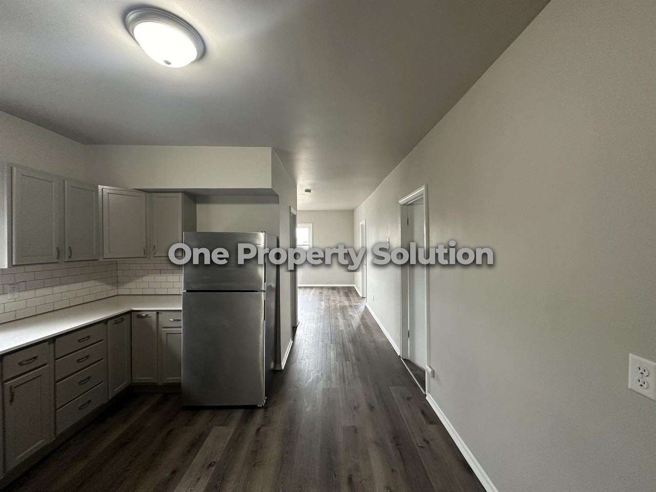 4241 Dearborn Avenue Apt B - Photo 3 of 11