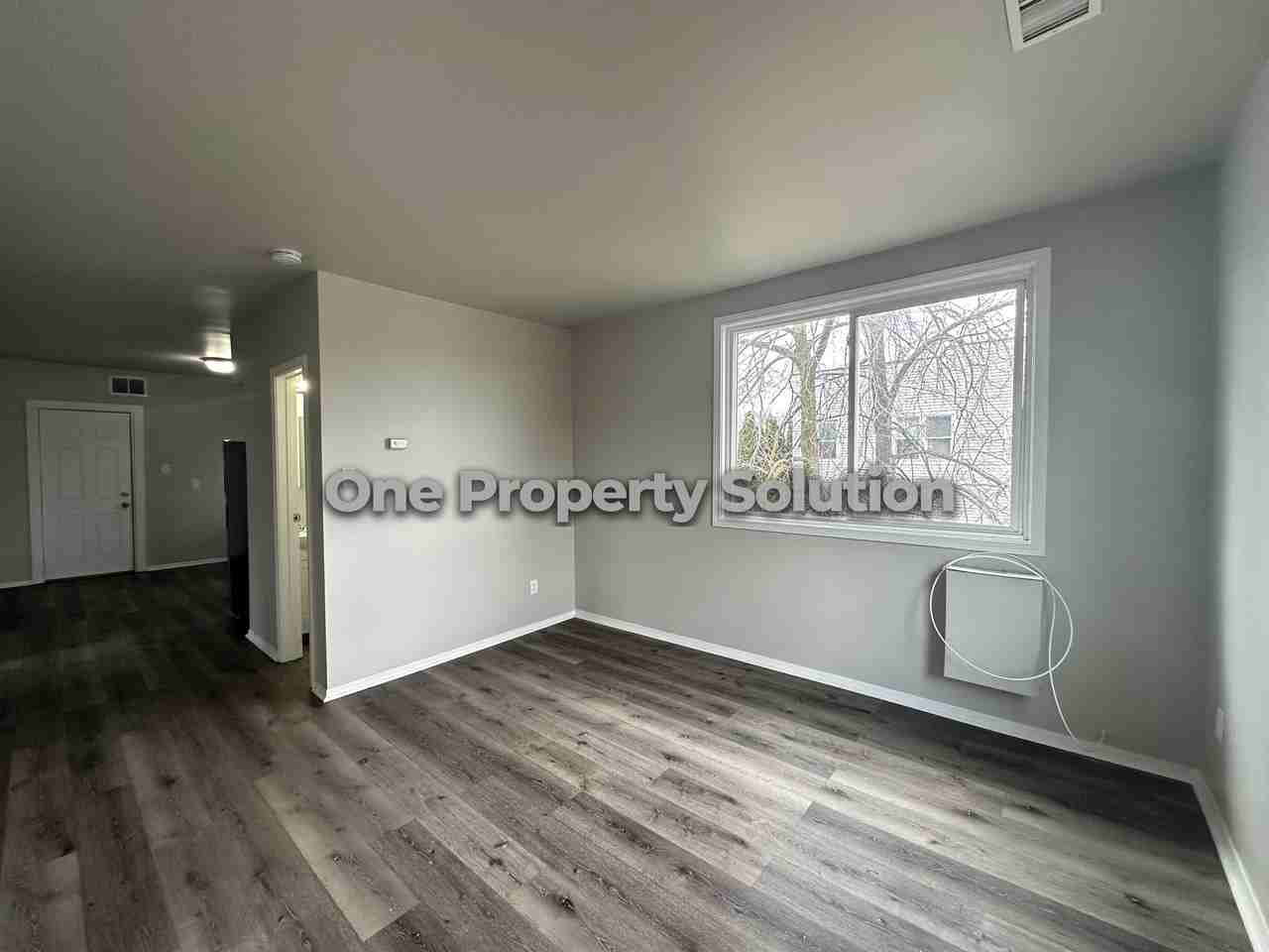 4241 Dearborn Avenue Apt B - Photo 4 of 11
