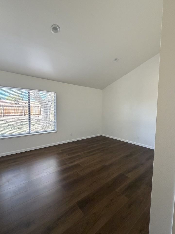 44215 Hanstead Ave #1 - Photo 6 of 15