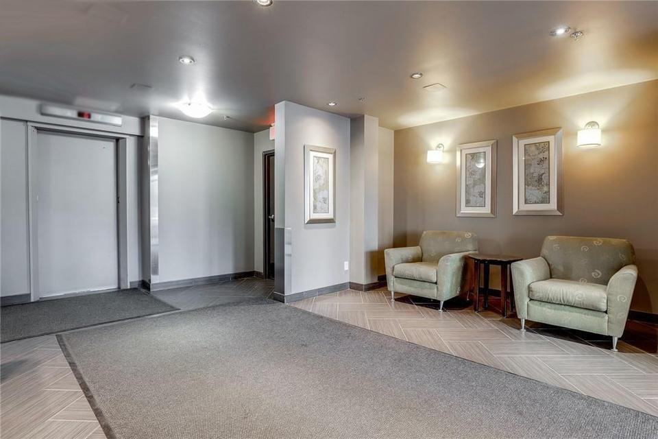 320 5th Avenue North - Photo 3 of 13