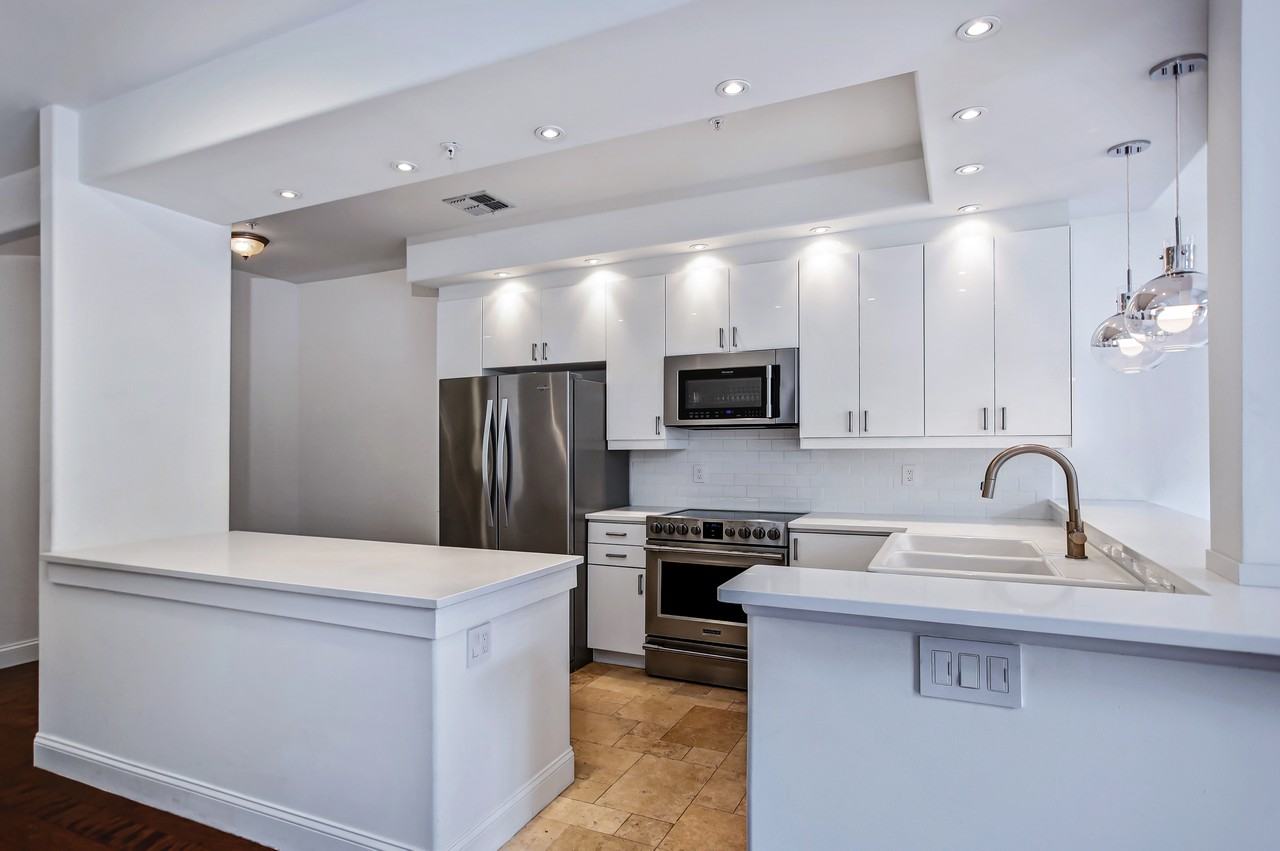 1010 Winderley Pl #1 - Photo 6 of 18