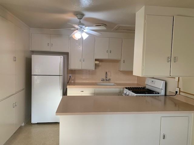 915 Padre Drive - Photo 2 of 8