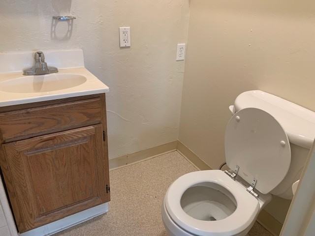 915 Padre Drive - Photo 7 of 8