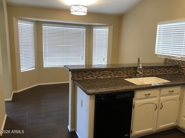 5704 E Fairbrook St - Photo 7 of 22