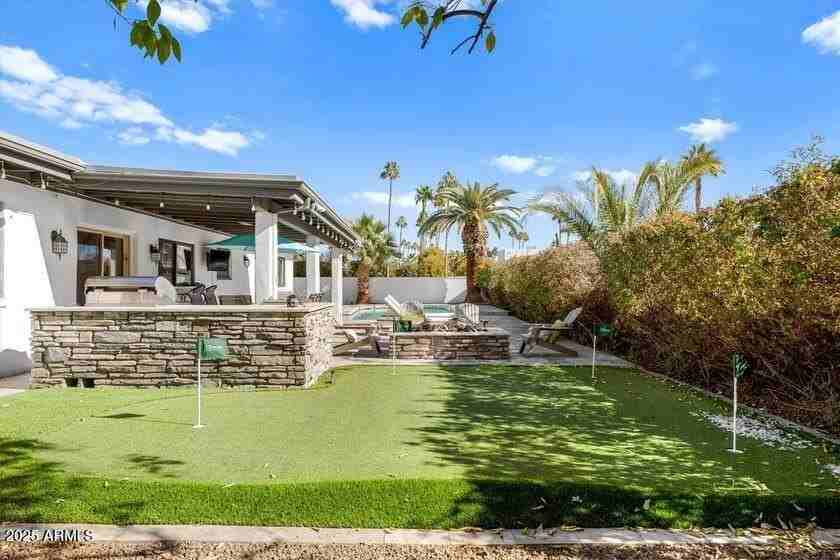 6547 E Voltaire Ave - Photo 2 of 40