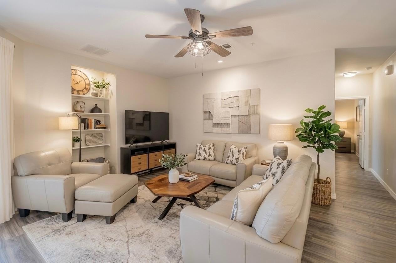 2801 N LITCHFIELD Road unit: 54 - Photo 2 of 14