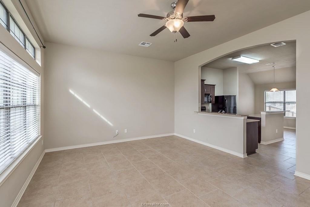 2020 Turning Leaf Dr - Photo 2 of 18