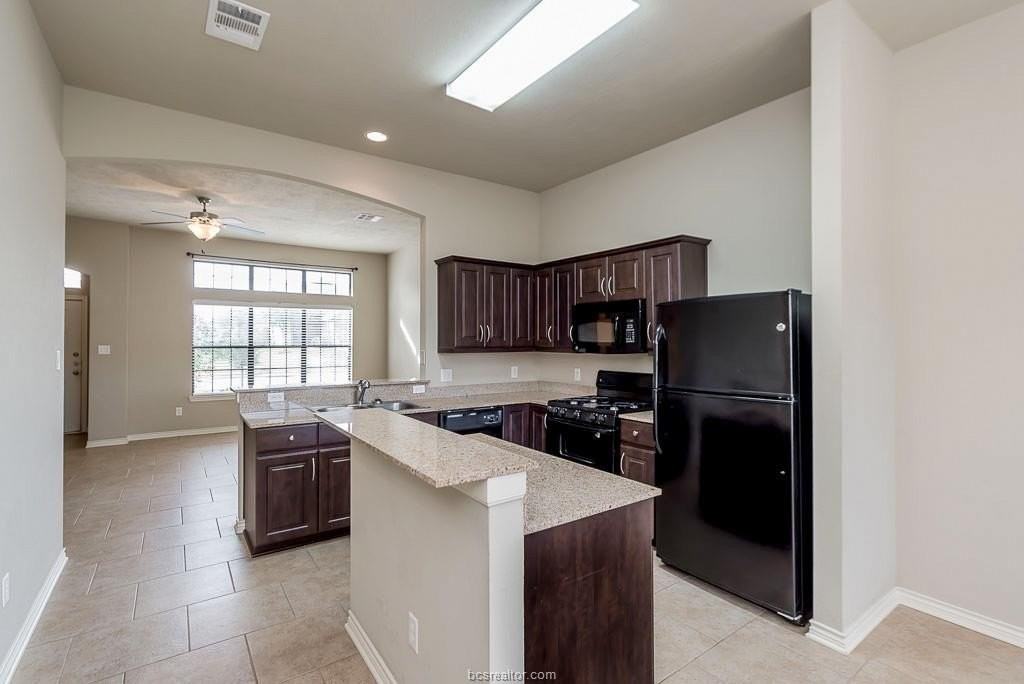 2020 Turning Leaf Dr - Photo 4 of 18