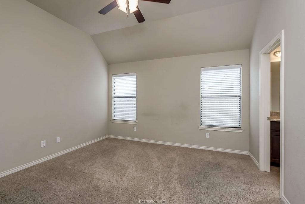 2020 Turning Leaf Dr - Photo 7 of 18