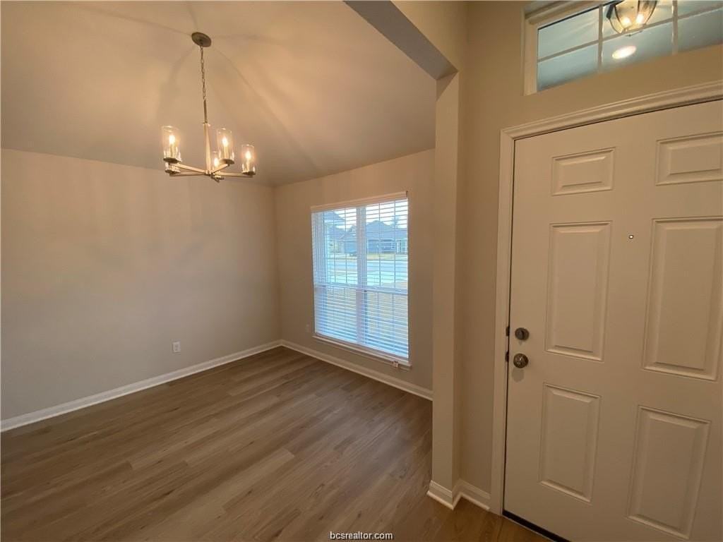 3721 Mckenzie St - Photo 5 of 24