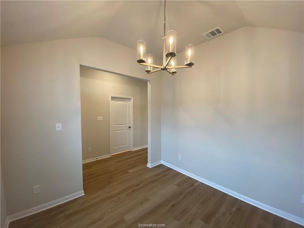 3721 Mckenzie St - Photo 6 of 24