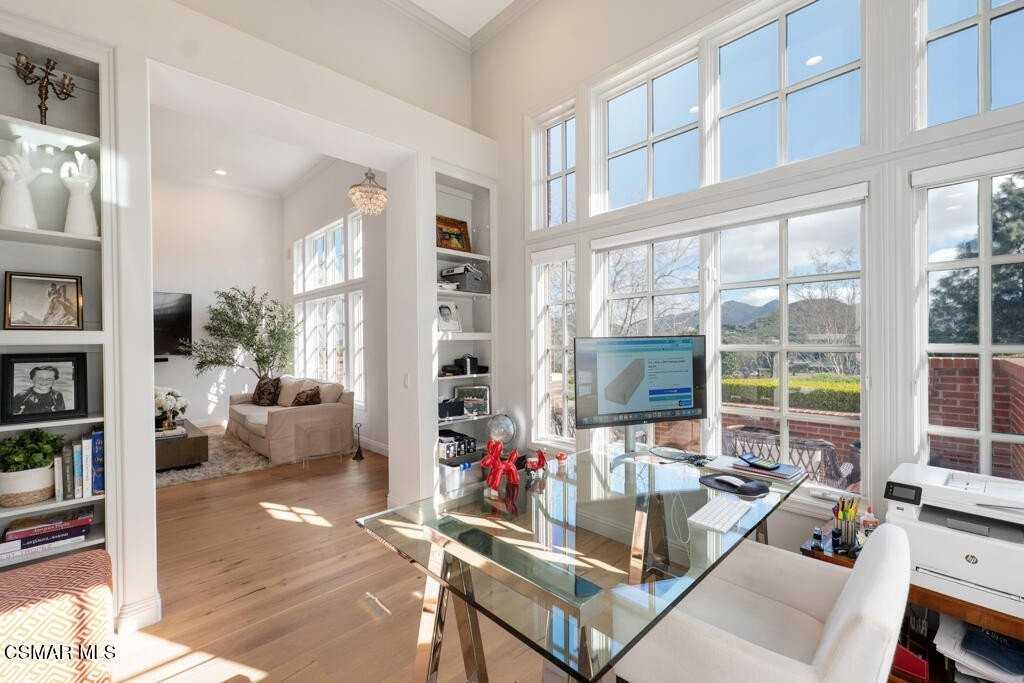 2442 Swanfield Ct - Photo 5 of 45