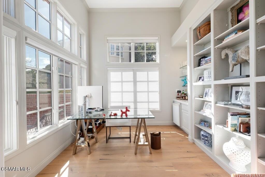 2442 Swanfield Ct - Photo 7 of 45