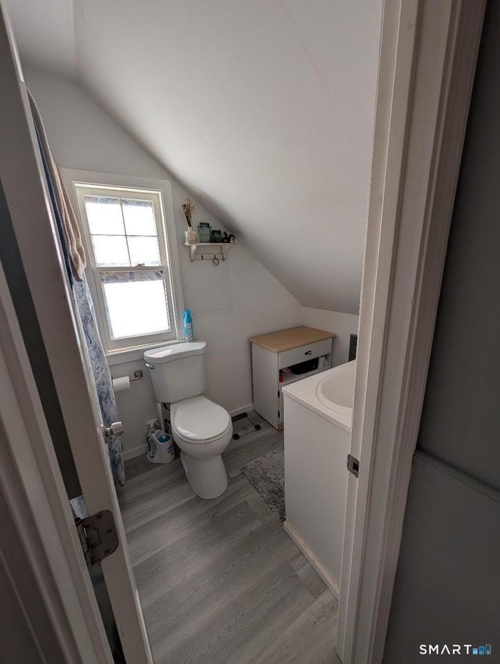 268 Washington St - Photo 6 of 12