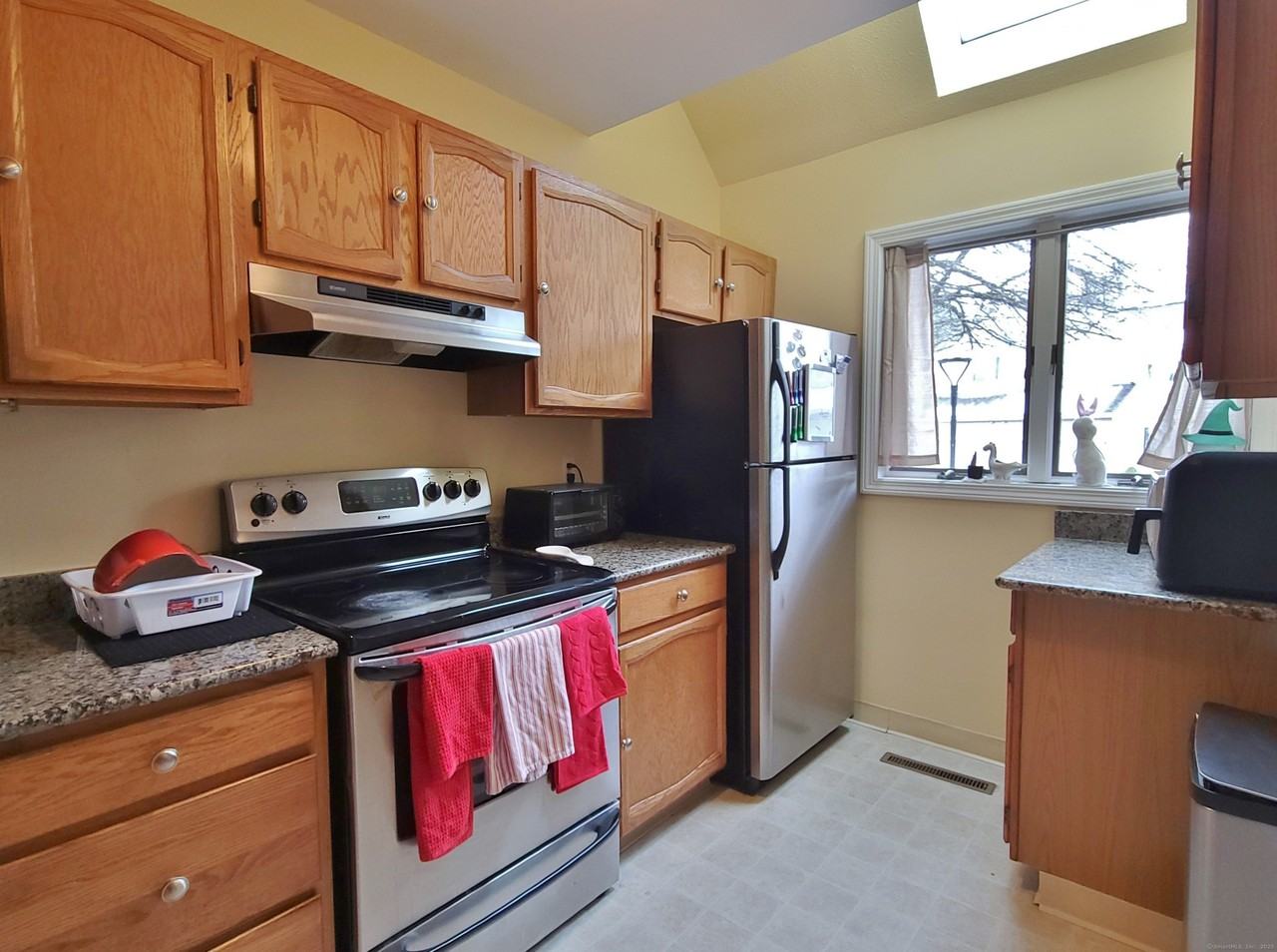 141 Courtyard Ln Unit 141 - Photo 3 of 16