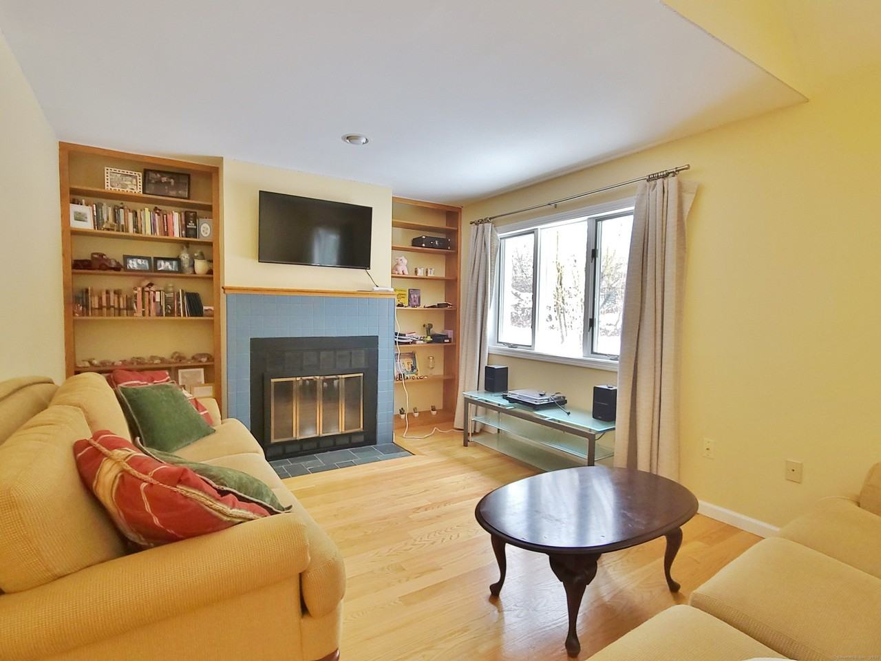 141 Courtyard Ln Unit 141 - Photo 6 of 16