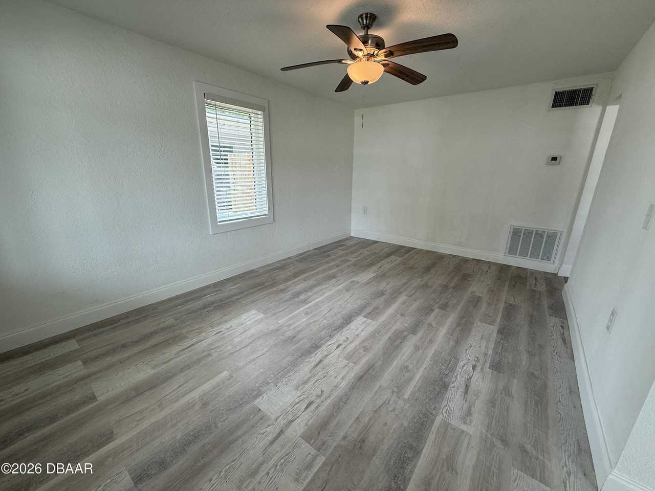 157 15th St - Photo 5 of 25