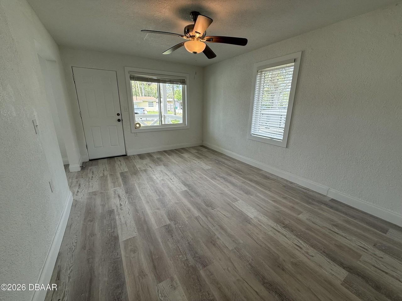 157 15th St - Photo 6 of 25