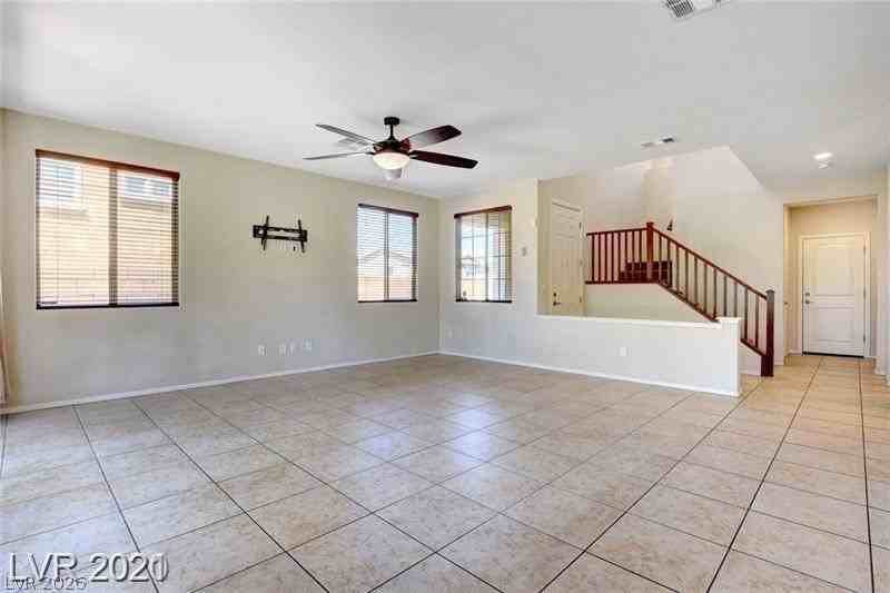 6629 Dome Rock St - Photo 4 of 28