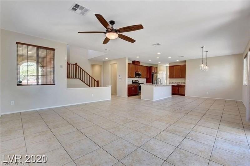 6629 Dome Rock St - Photo 5 of 28
