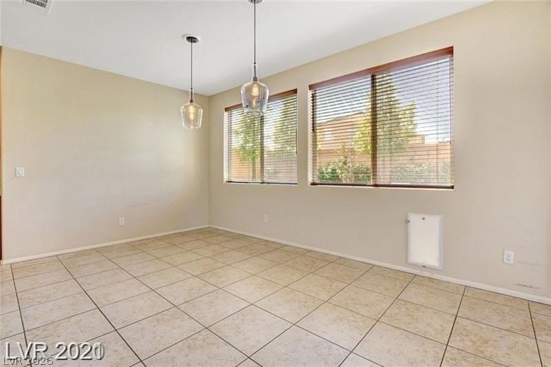 6629 Dome Rock St - Photo 6 of 28