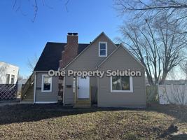 featured image of 6741 Columbia Ave 1st Fl #1