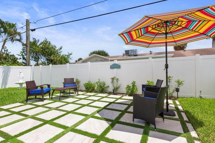 10044 Dasheen Avenue - Photo 3 of 7